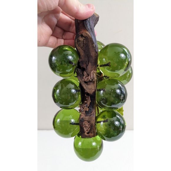 Large Green Lucite Grapes Bunch Vintage Decor Translucent Plastic - Picture 9 of 16